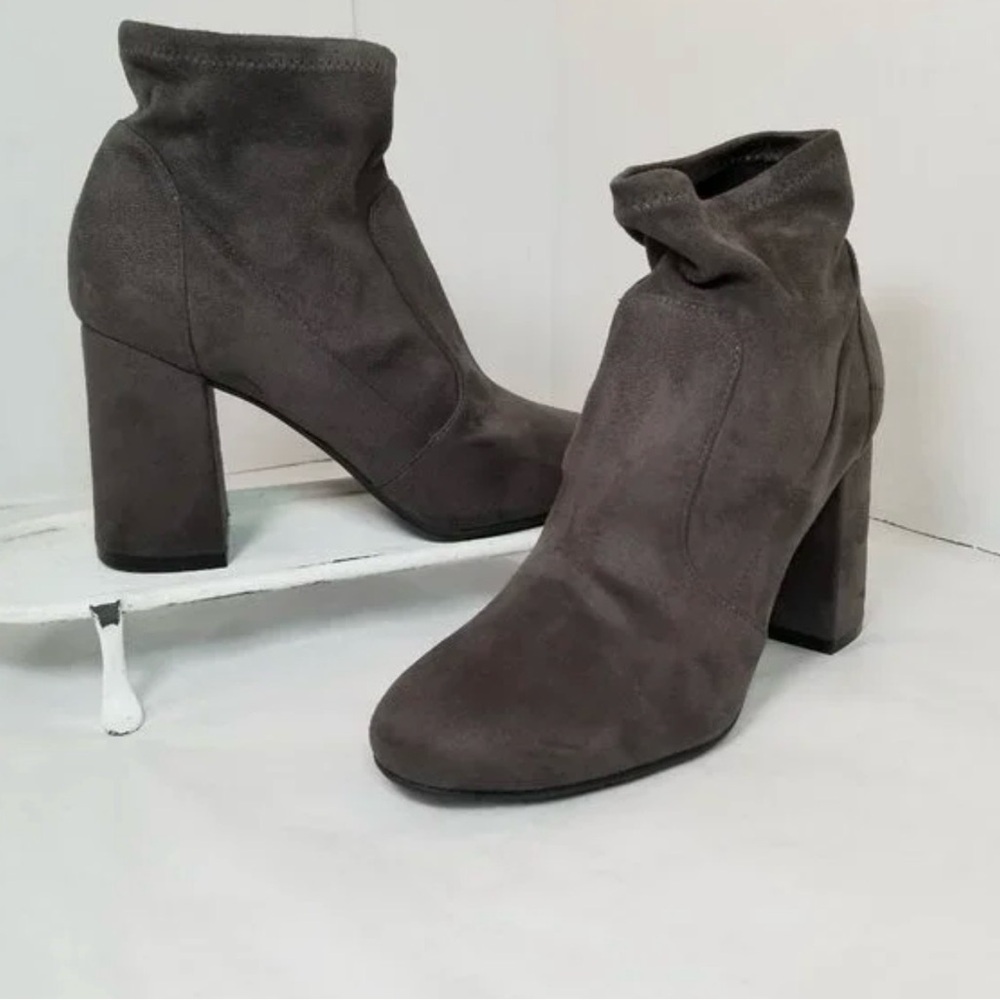 Elegant Gray Women's Ankle Boots